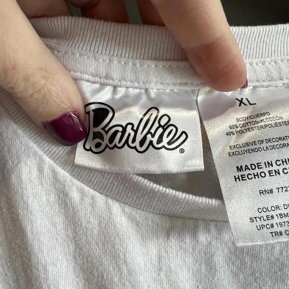 Women 's Barbie Boxy Tshirt Size XLarge - Picture 4 of 10